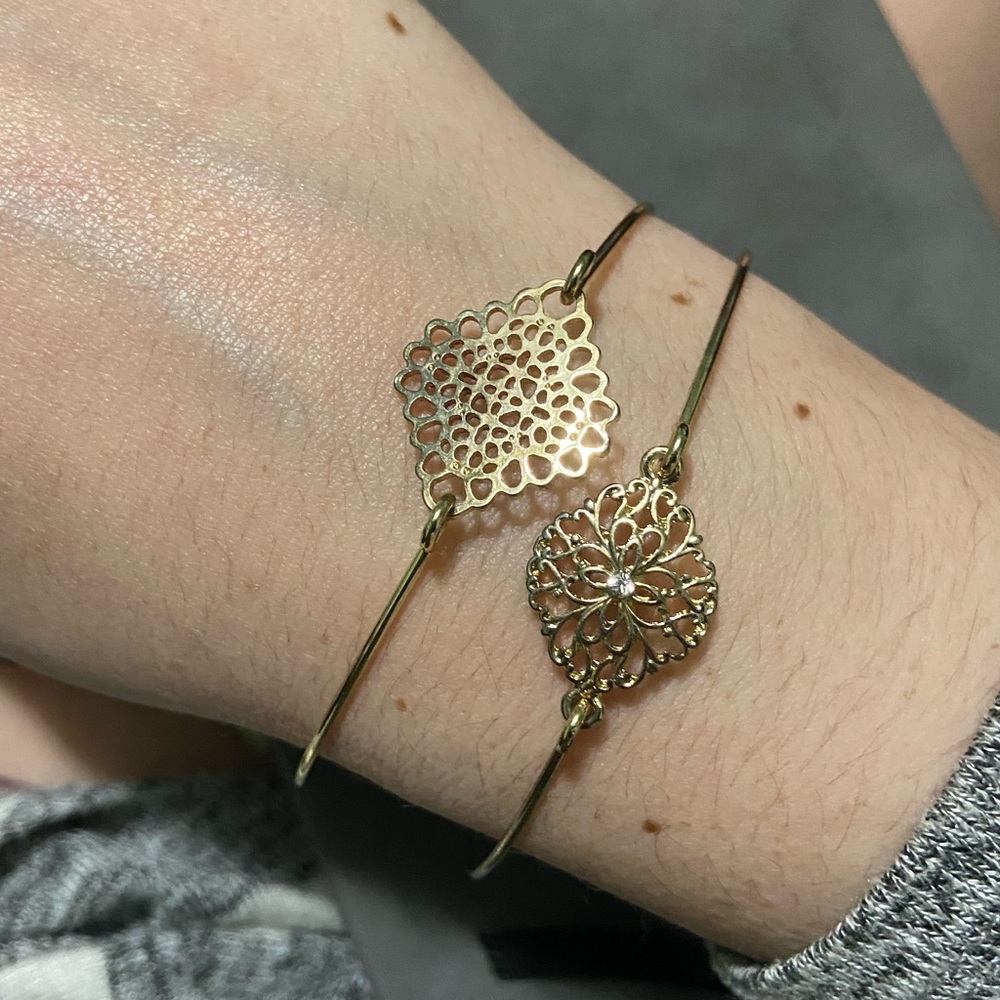 gold bangle bracelets